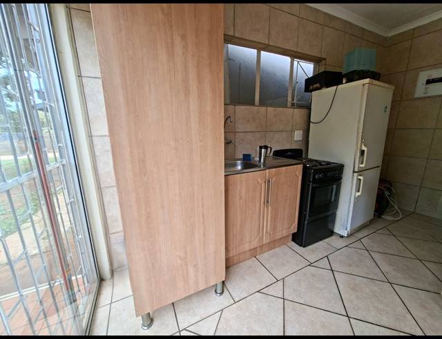 3 BEDROOM HOUSE FOR SALE IN THREE RIVERS